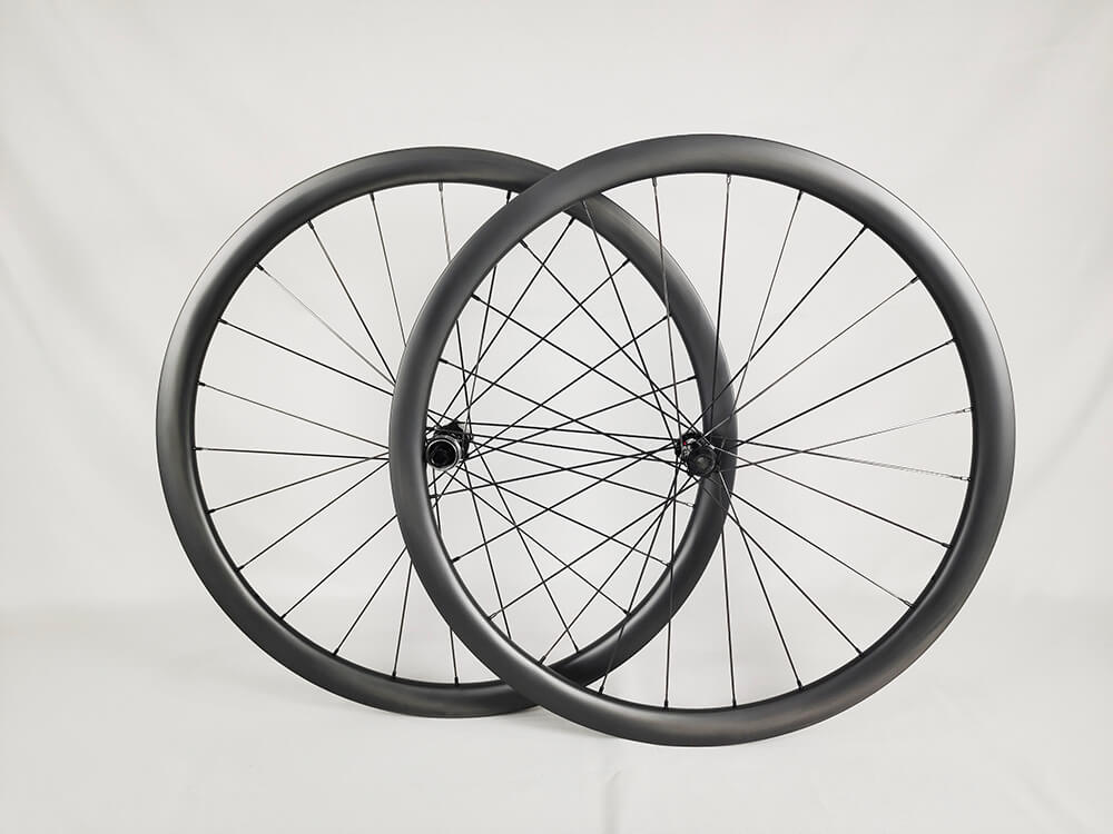 gravel-bike-aero-wheels-31mm-carbon-tubeless-rim-d411cb-d412cb-7.jpg