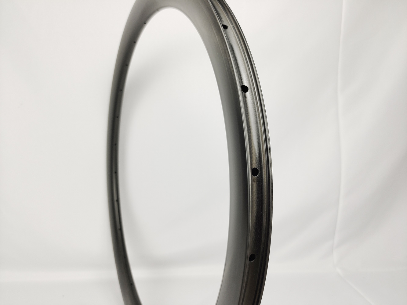 28mm-wide-carbon-road-bike-rims-trf45s-4.jpg