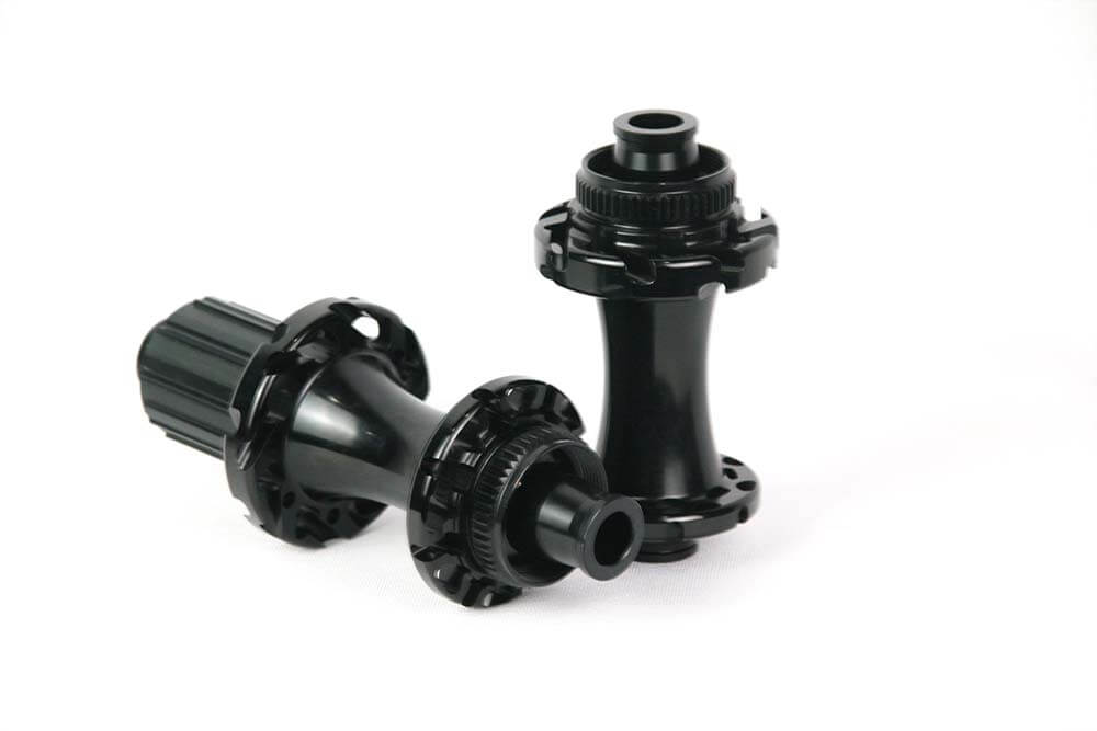 SR034-carbon-spokes-hubs-04.JPG